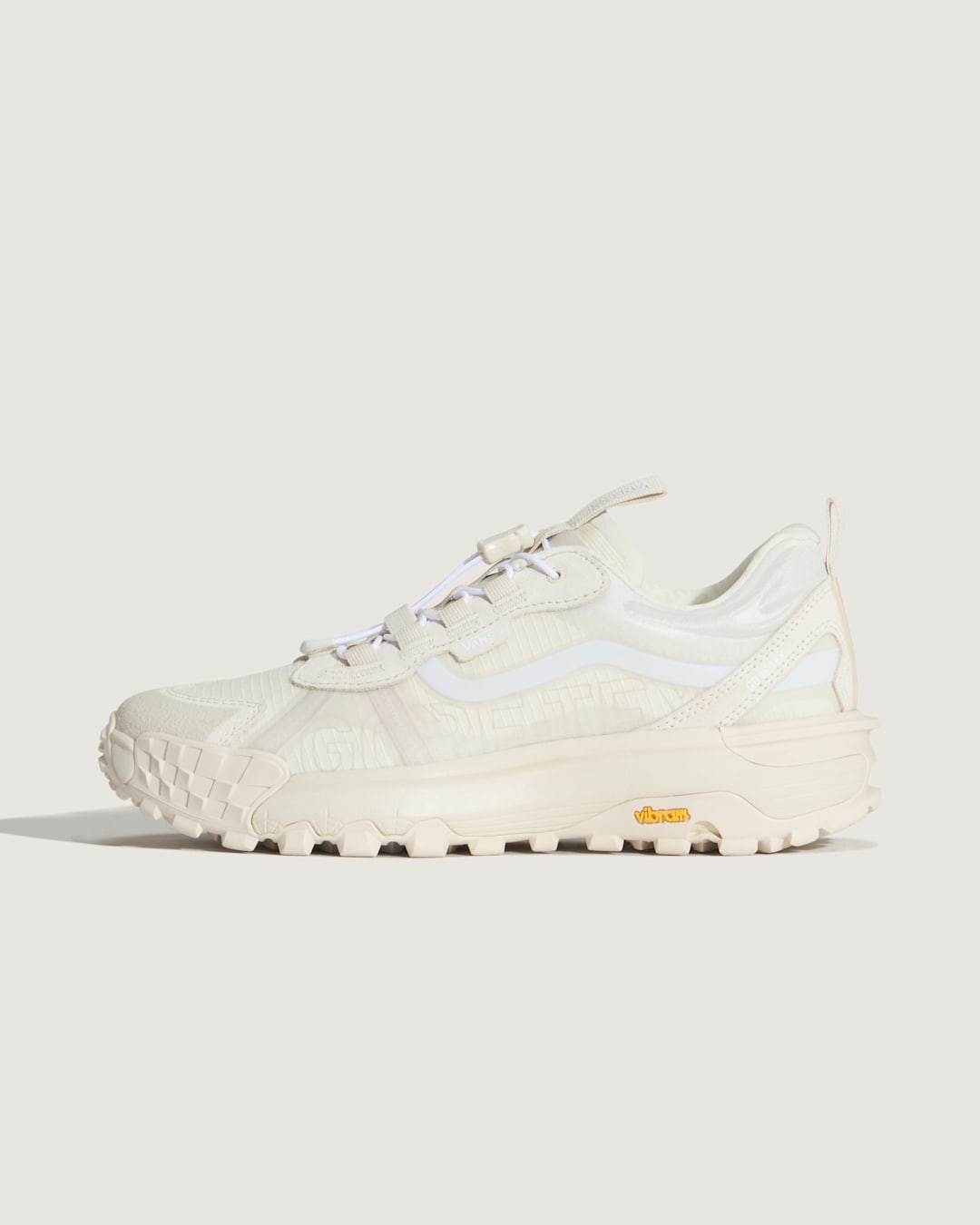 Crosspath XC GORE-TEX in white.