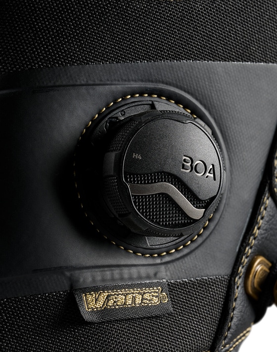 Close-up on the Boa Fit System on the Invado Pro.