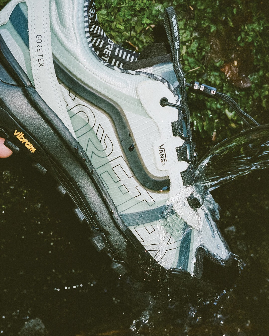 A blue Crosspath XC GORE-TEX.