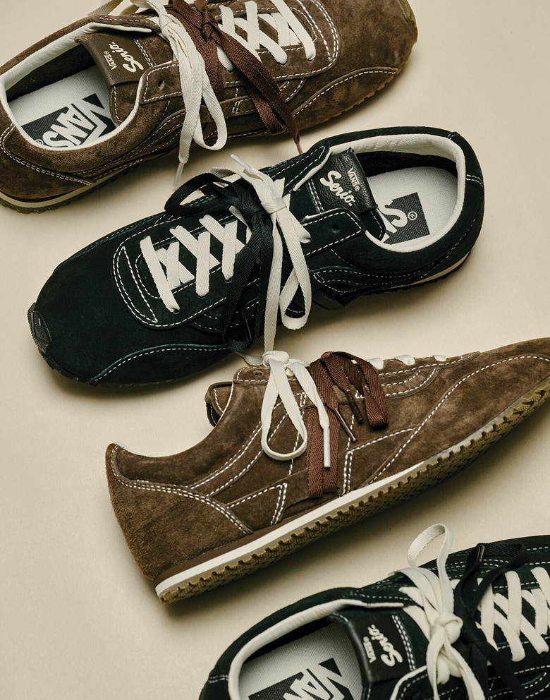 FA25_11062025_LP_Homepage_LinkedCards-Full_01_Mobile_390x496_Image