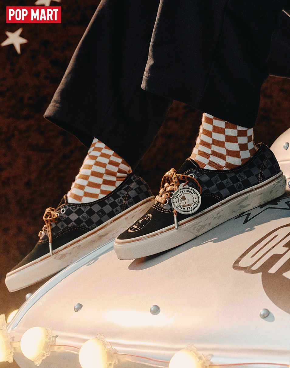 VANS x SPACE MOLLY Authentic Shoe in Space Molly Black / Dachshund