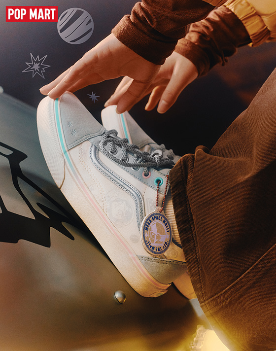 VANS x SPACE MOLLY Old Skool Shoe in Space Molly Reflective