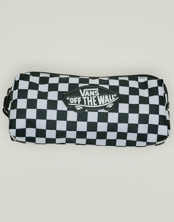 Close-up on the pattern of an Old Skool Pencil Checkerboard Pouch Bag.
