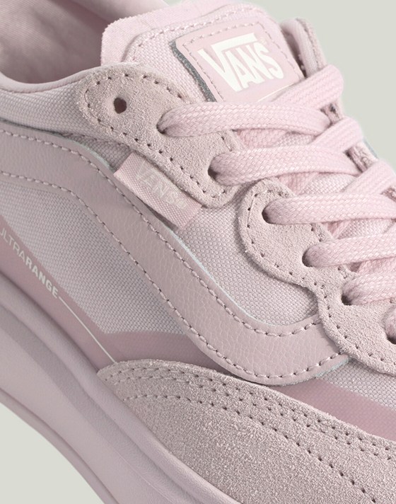 Close-up on a pale petal pink UltraRange 2.0 shoe.