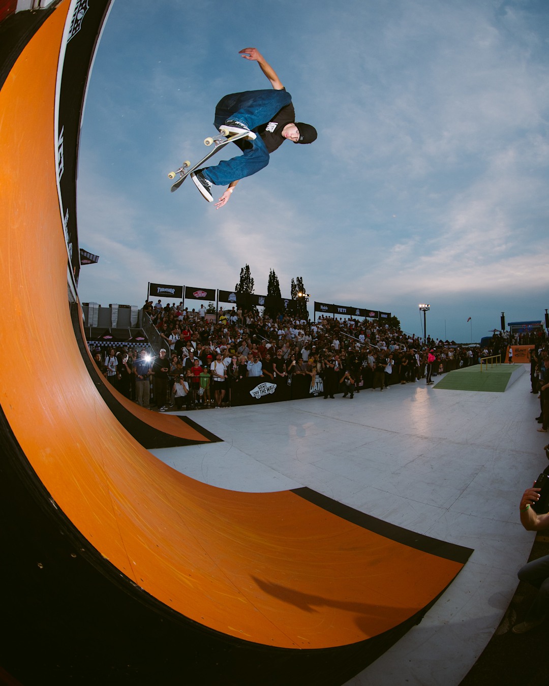 And it wouldn’t be a Bunt Jam without a Barn Burner! Vans Flow, Kristian Jordan with a Nollie BS Flip Late Shuv