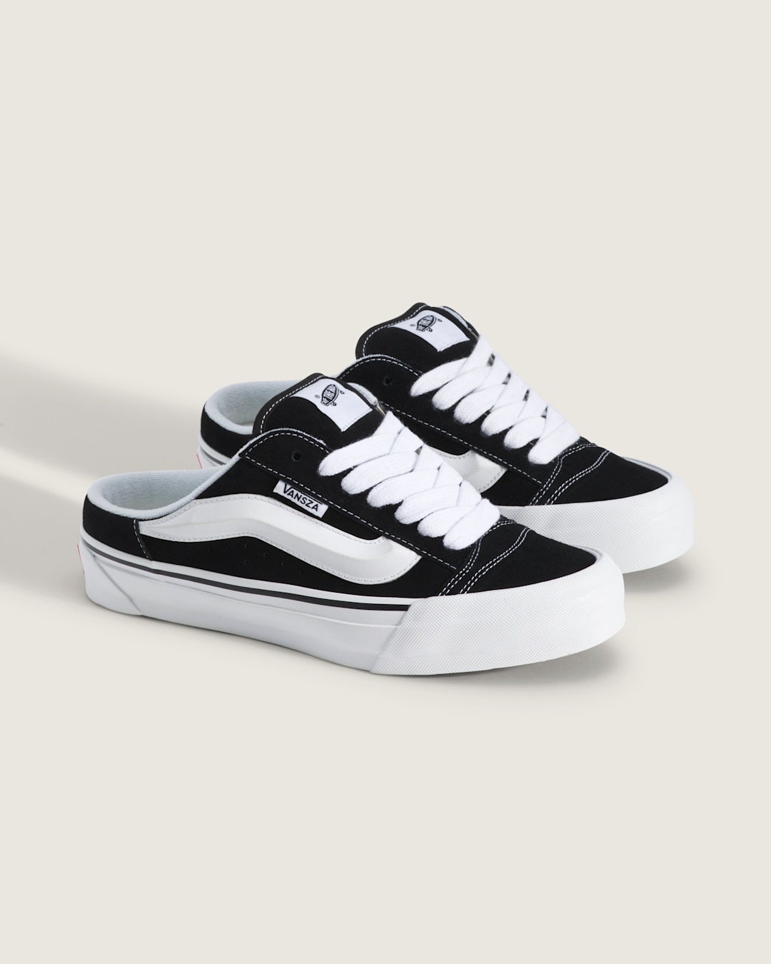 Vansza Knu Skool Mule - Black