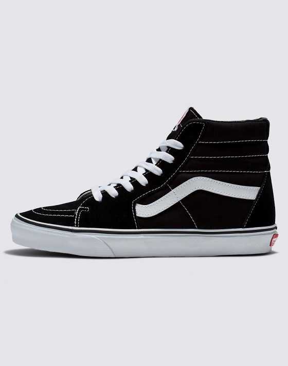 Side profile of Vans Sk8-Hi Wide.