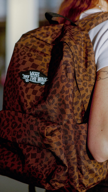 Close up of the Vans Old Skool Classic Backpack in Dachshund Brown.