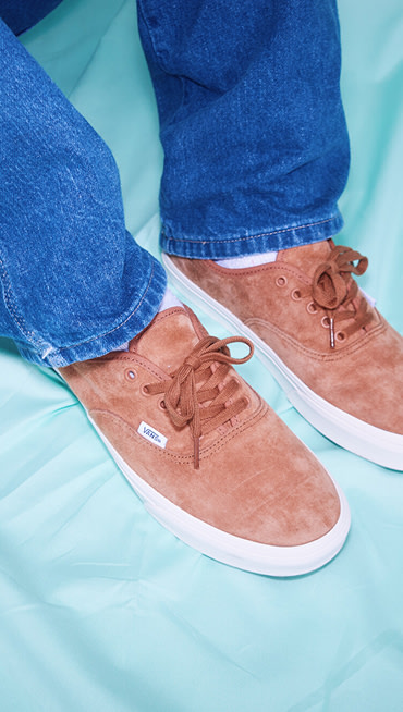 Close-up of skater Hadrian’s pig suede Premium Authentic on Open Set Los Angeles.