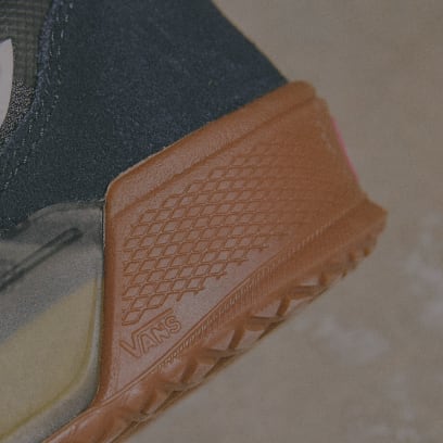 AVE 2.0 Shoe in Black / Gum | Vans