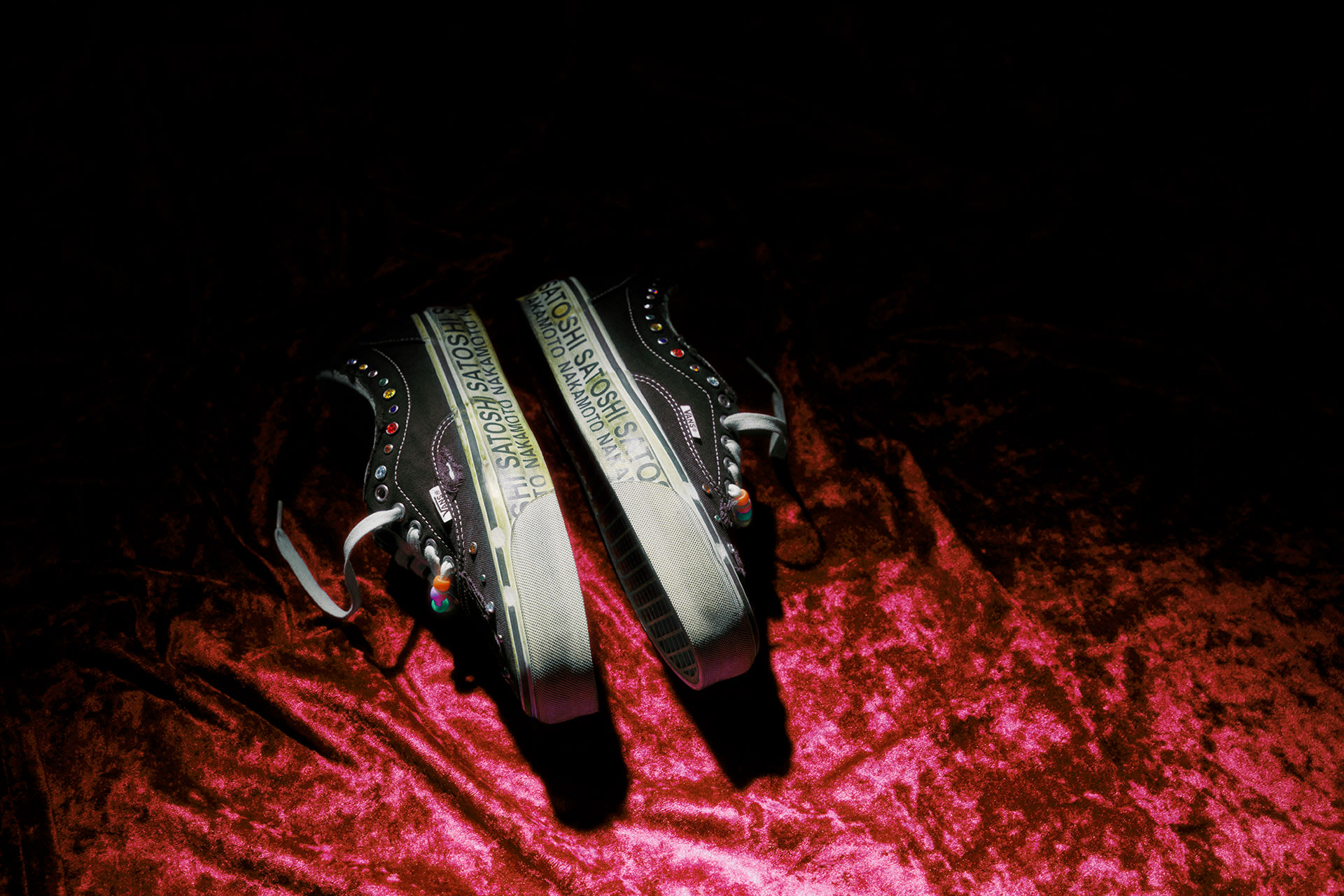 Vans Satoshi Nakamoto : la rencontre qui retient son souffle — image 2