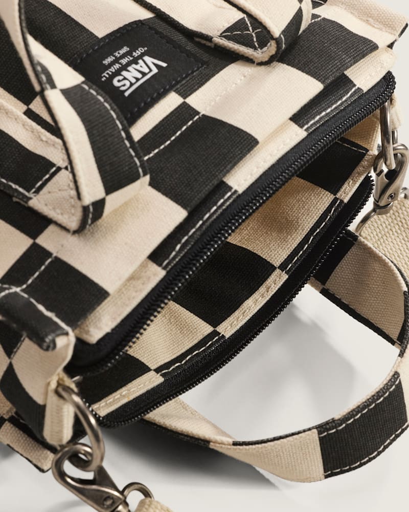 Сумка Vans Lil Pergs, цвет: Состаренный белый чёрный — фото 5