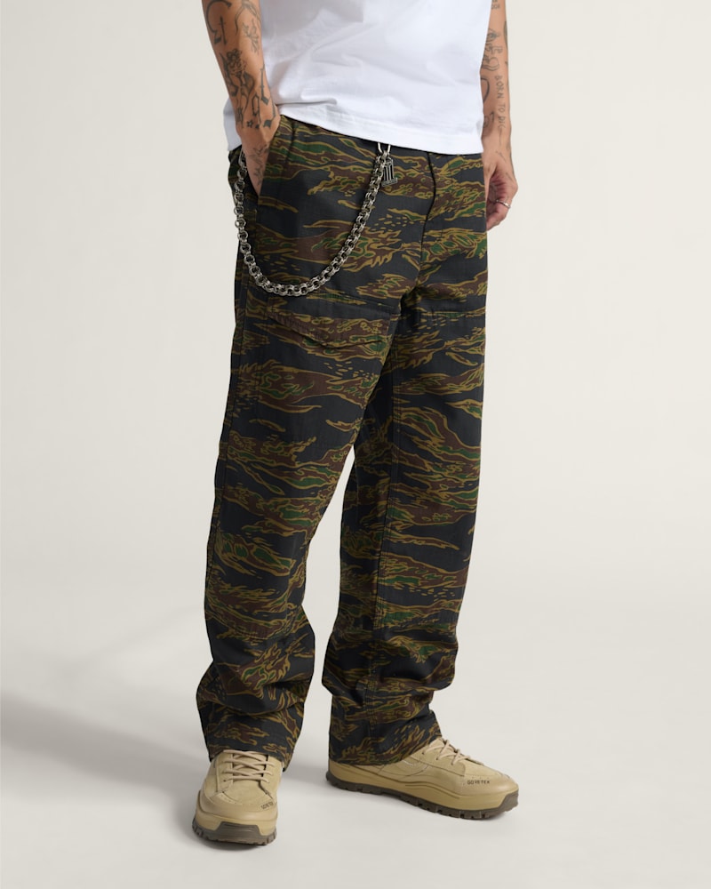 Брюки Vans Skate Loose Cargo Pants by Atiba Jefferson