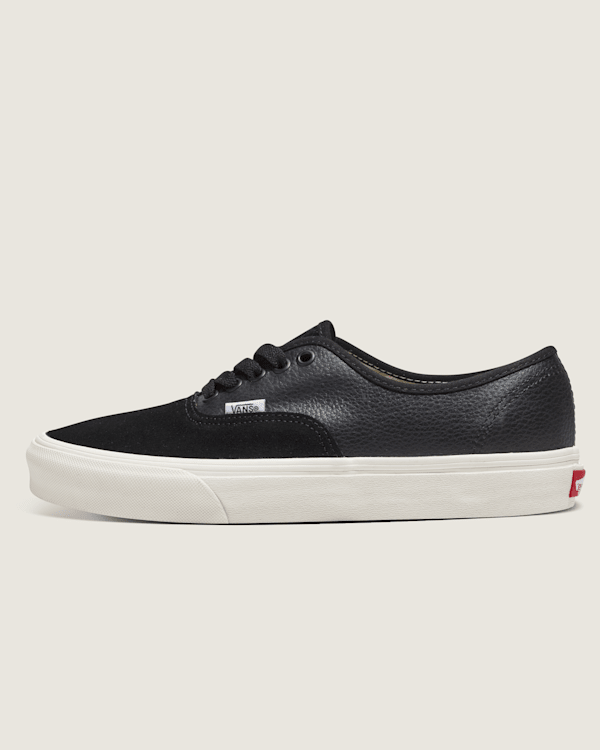 Vintage 80s 90s Vans Authentic Black Low Skate Sneakers