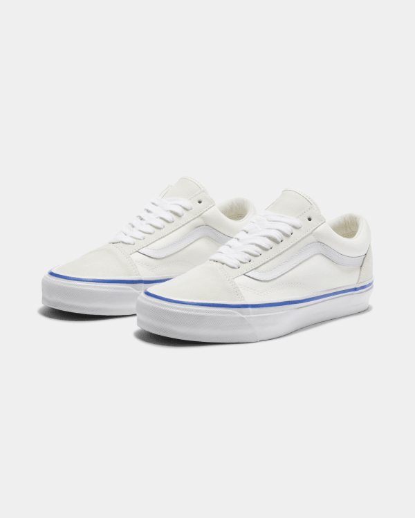 Premium Old Skool 36 in Off White Vans