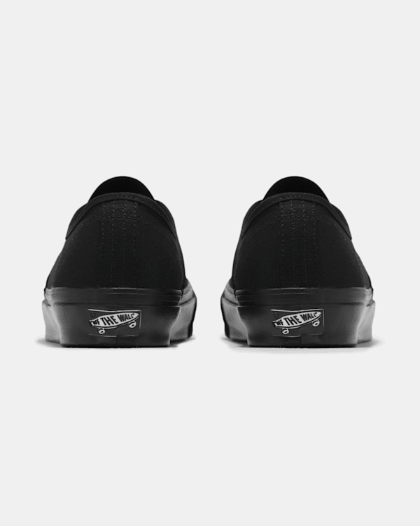 Premium Authentic Shoe in Black / Black | Vans