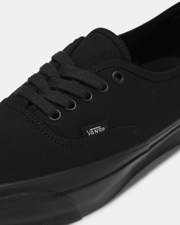 Premium Authentic Shoe in Black / Black | Vans