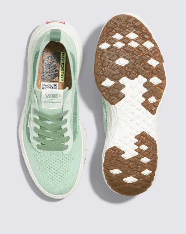 国内配送 VANS ULTRARANGE VR3 SPRAY UltraRange VR3 Shoe in Spray Green | Vans