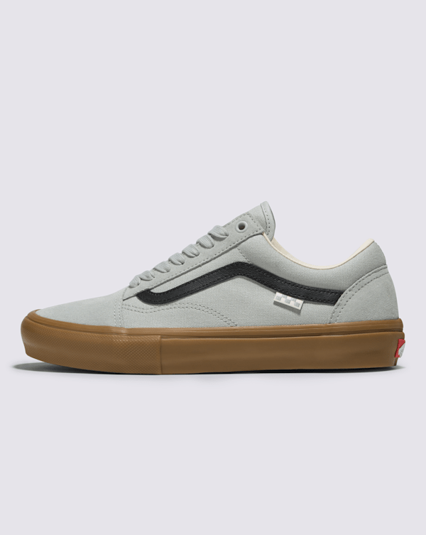 Skate Old Skool Shoe in Grey Gum Vans