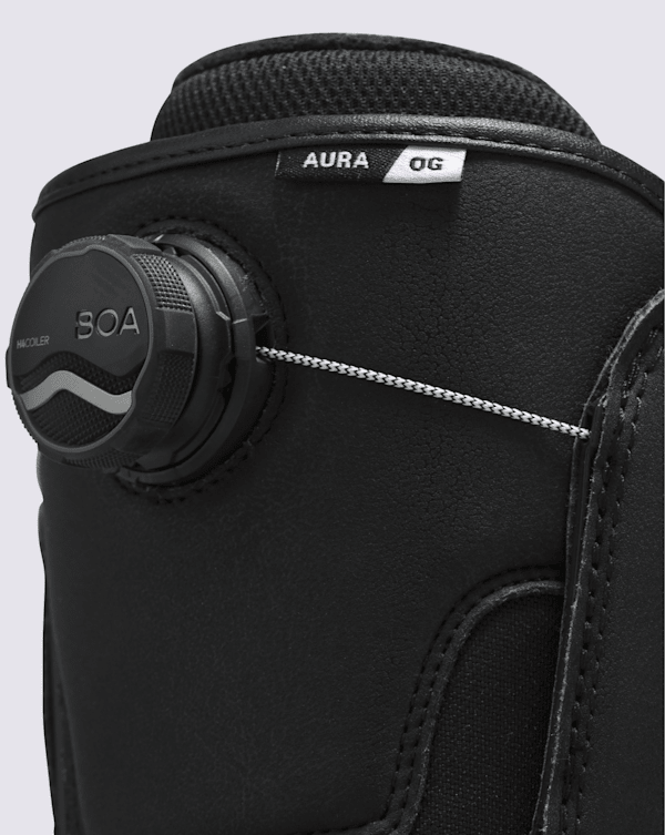 Aura-OG-Snowboard-Boot.png