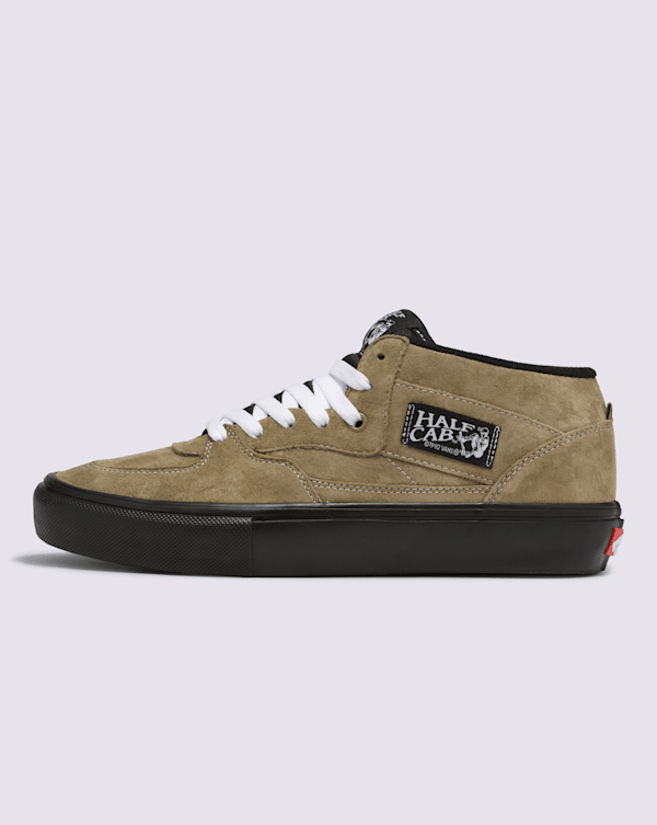 Skate Half Cab Pig Suede Shoe