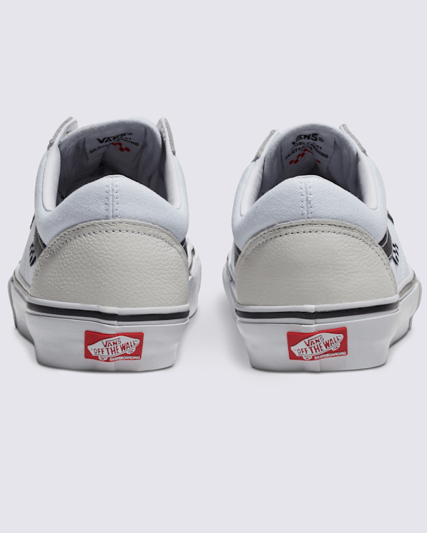 【Vans】☆スニーカー☆ Old Skool Leather Shoe Skate Old Skool Leather Shoe in White | Vans