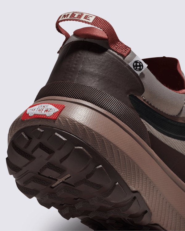 Crosspath-Shoe.png