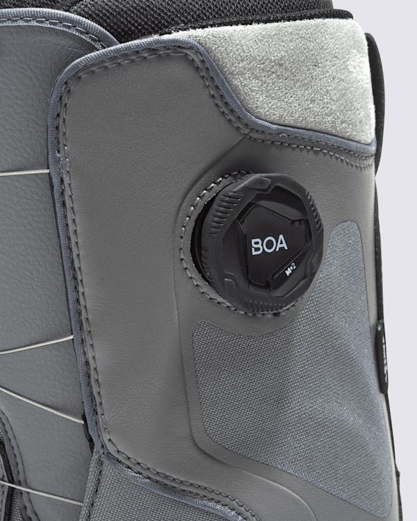 Aura Pro Snowboard Boot in Pewter Grey / Black | Vans
