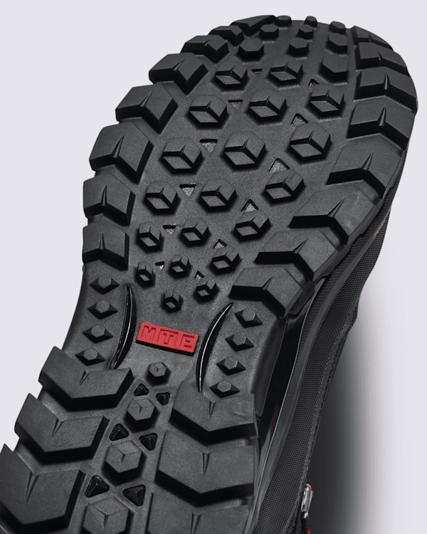 Vans スノーボードジャケット M レッド Vans スノーボードジャケット M レッド