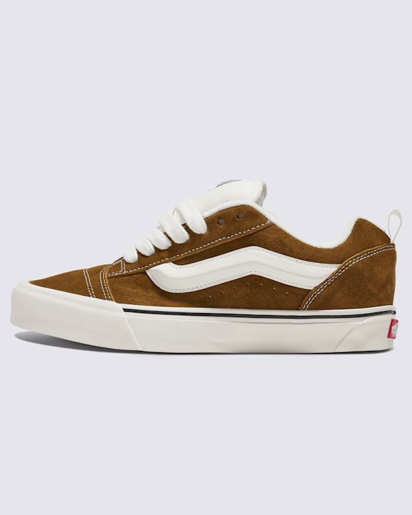 Knu Skool Shoe in Brown Vans
