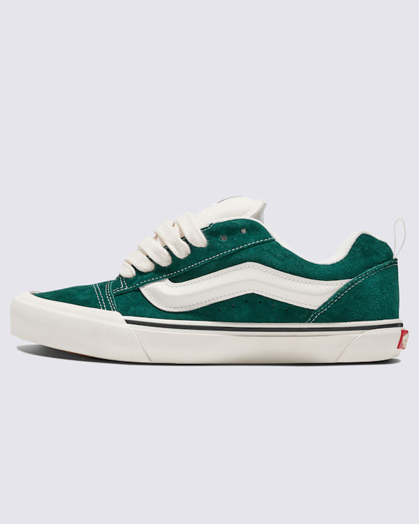 【Vans】☆スニーカー☆ Knu Skool Suede Shoe Knu Skool Shoe in Black / White | Vans