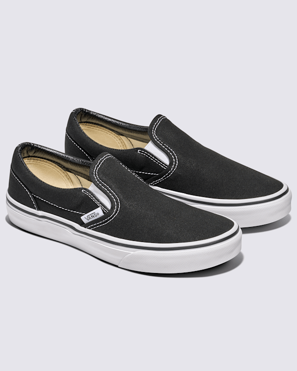 Big Kids Classic Slip-On Shoe in Black | Vans