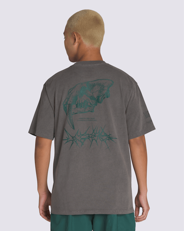 Sabertooth T-Shirt in Faded Black | Vans