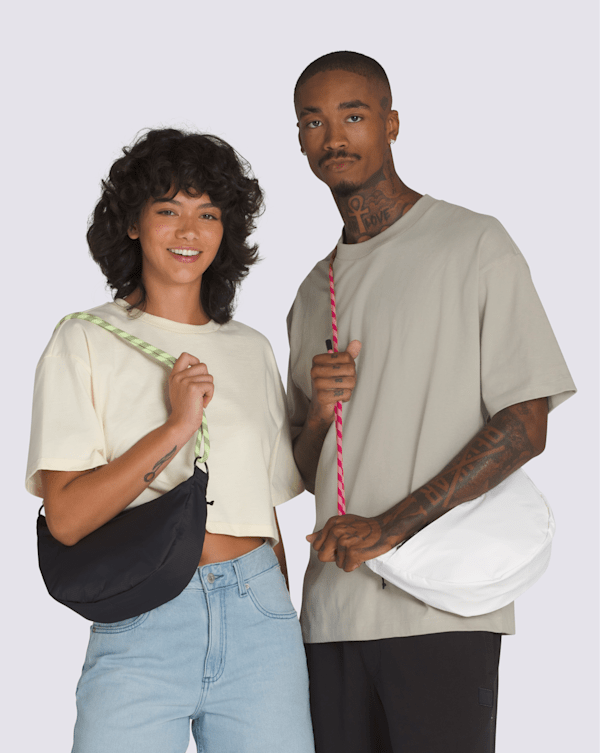 Belay Crescent Bag in Black | Vans Belay Crescent Bag in Black | Vans