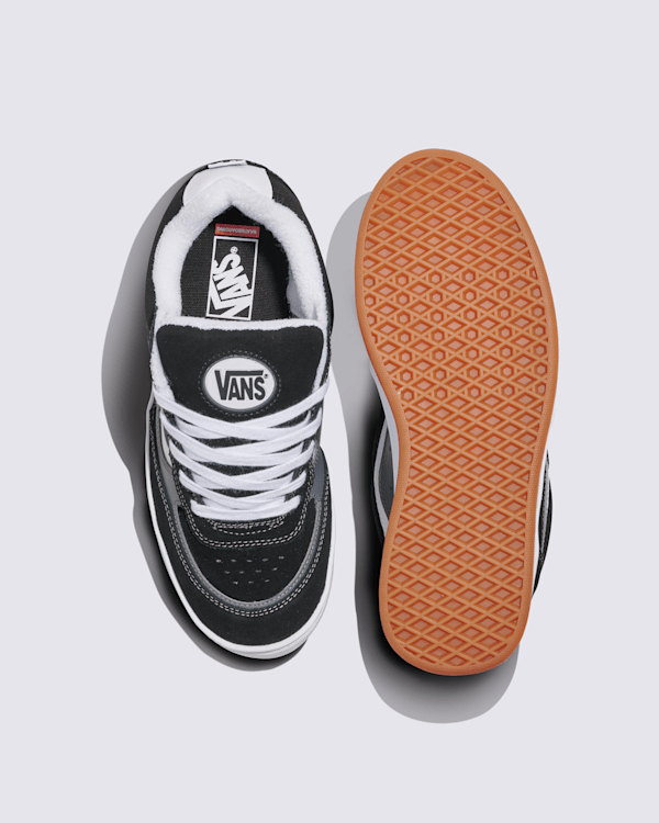Skate Estazzo Shoe in Black / Grey | Vans