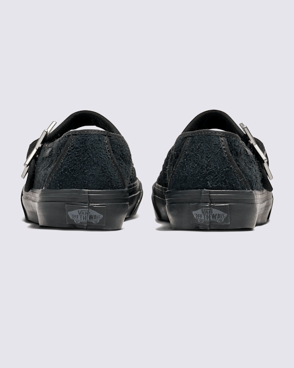 ◆VANS◆ Mary Jane Heart Black Red VN000CRR4581 Mary Jane Shoe en Black / Red | Vans CA