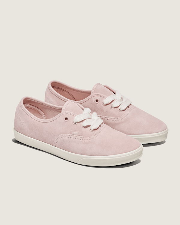 【Vans】☆スニーカー☆ Authentic Lowpro Suede Shoe Authentic Lowpro Suede Shoe in Madder Brown / Halogen Blue