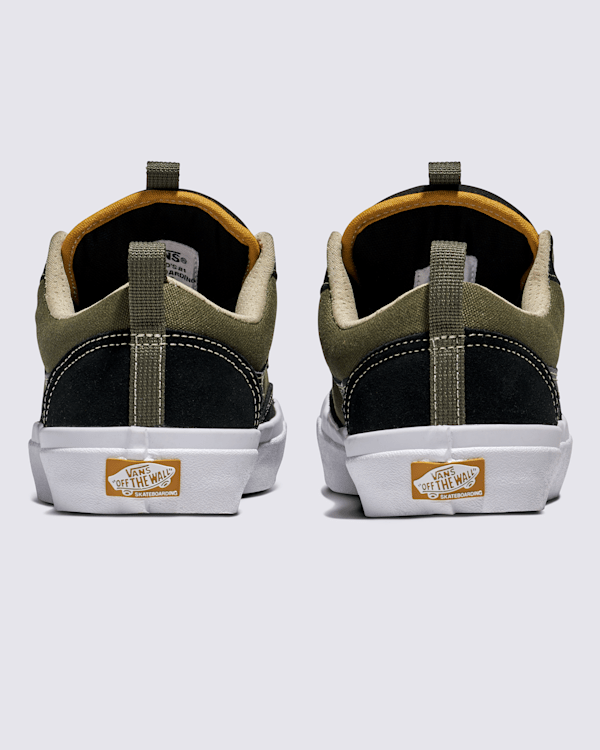【Vans】★スニーカー★ Skate Old Skool 36+ Shoe Skate Old Skool 36+ Shoe in Navy / Black | Vans