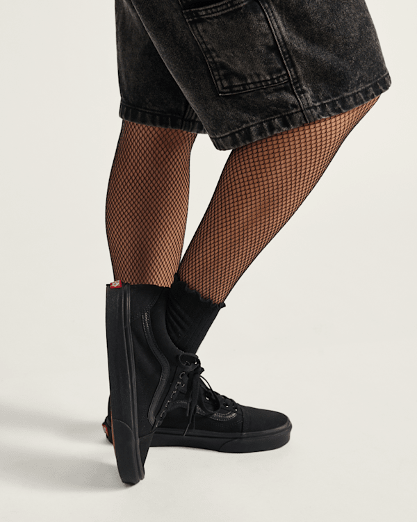 Vans | Old Skool Black/Black Classics Shoe