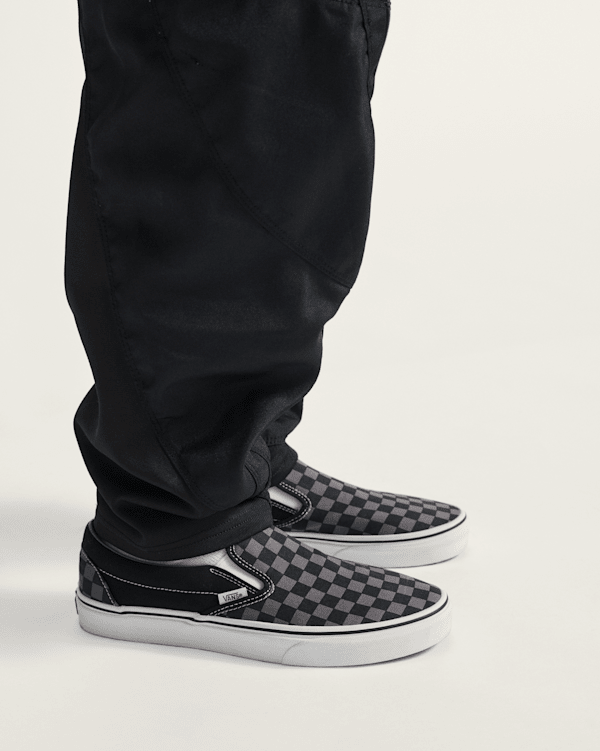 Vans | Classic Checkerboard Slip-On Black/Pewter Shoe display picture 2