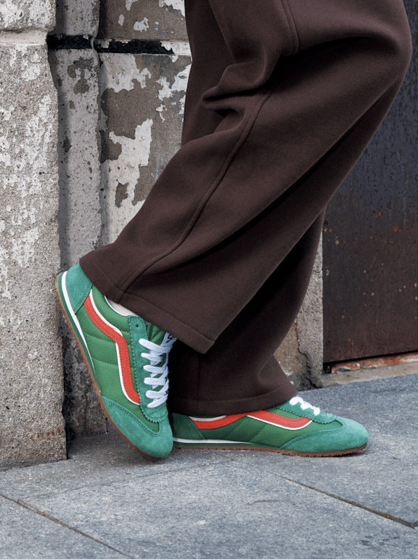 Super Lowpro Shoe in Fairway Green / Red | Vans
