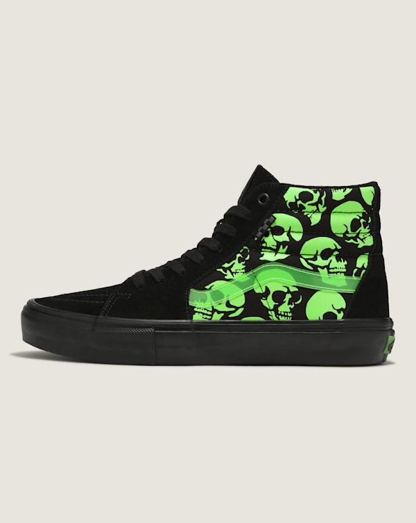 Skate Sk8-Hi Skulls Shoe in Black / Green | Vans