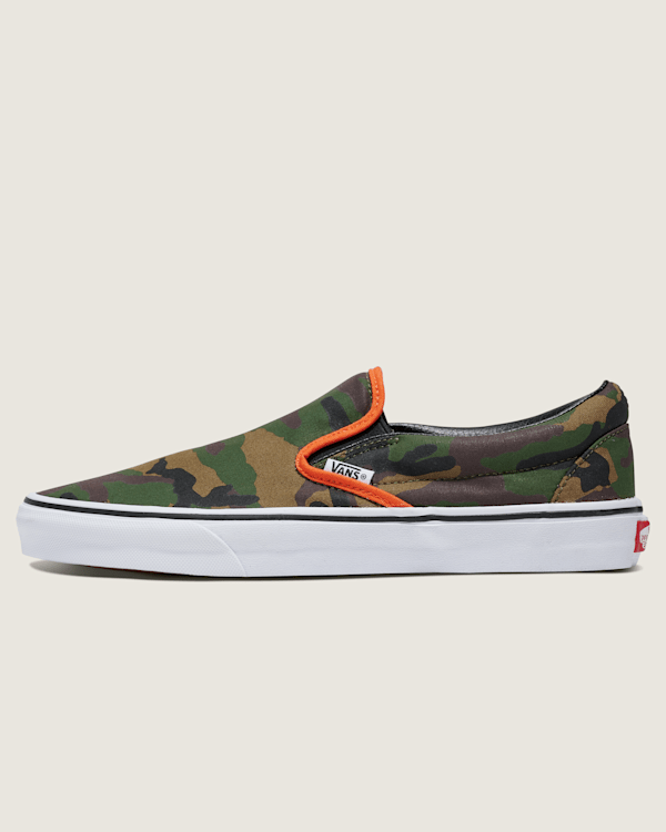 Customs Classic Slip-On Shoe in Camo Jungle Green | Vans