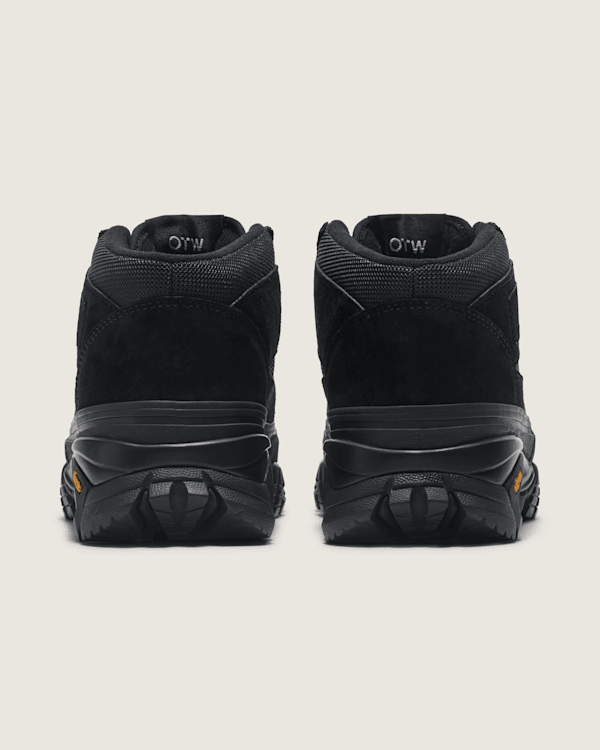 OTW Half Cab 33 Vibram in Black | Vans