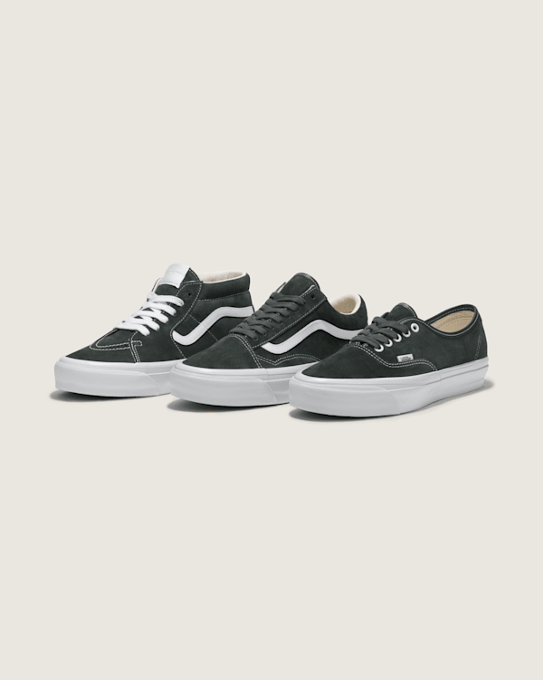 【Vans】★スニーカー★ Premium Authentic Suede Shoe Premium Authentic Suede Shoe in Scarab Green / Black | Vans