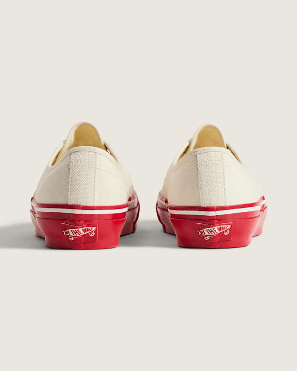 Premium Authentic Duck Canvas Shoe en White / Red | Vans CA