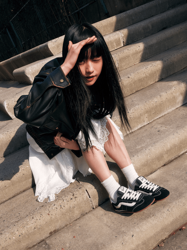 Super Lowpro Shoe in Black | Vans