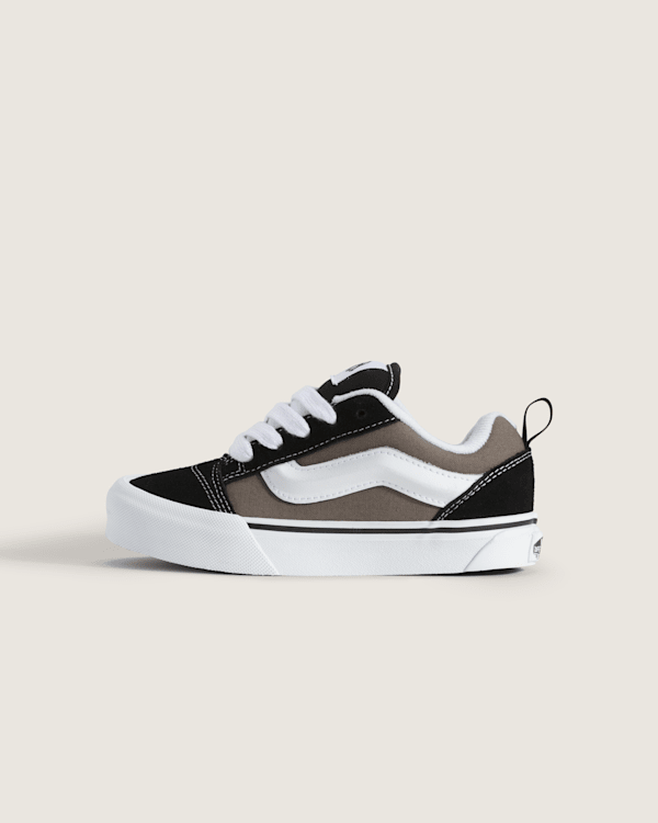 Little Kids Knu Skool Shoe in Black | Vans