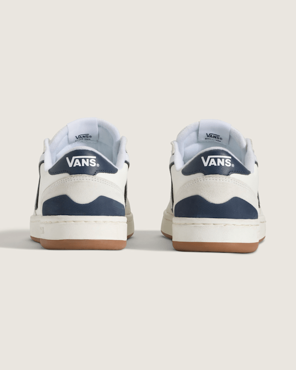 Lowland 2.0 Shoe en White / Vintage Blue | Vans CA
