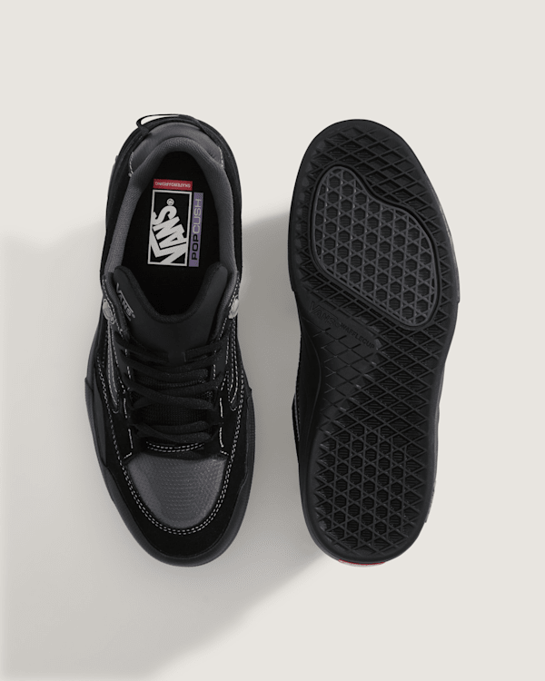 Skate 2 Wayvee Shoe in Black / Grey | Vans